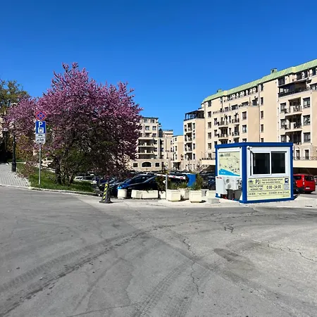 Luxury 1 Bedroom 5th Floor *