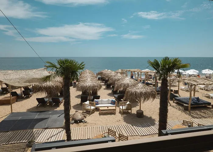 Luxury 1 Bedroom 5th Floor Апартамент